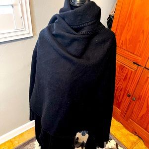 Beautiful Baby Alpaca Black wrap. From Peru.